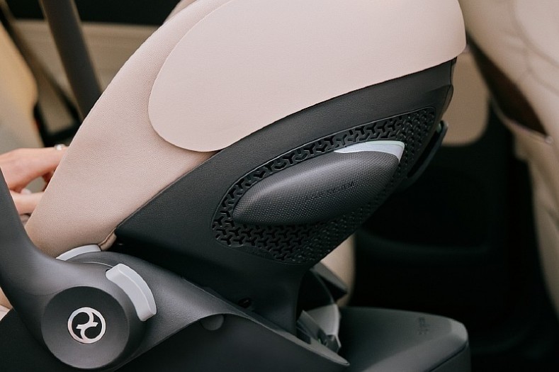 Автокресло Cybex Cloud G3 i-Size (0-13 кг)